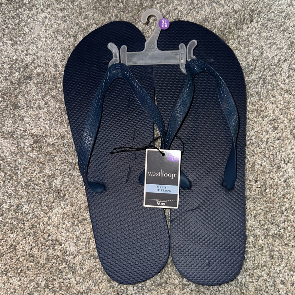 Brand New Men’s West Loop size 13XLl!